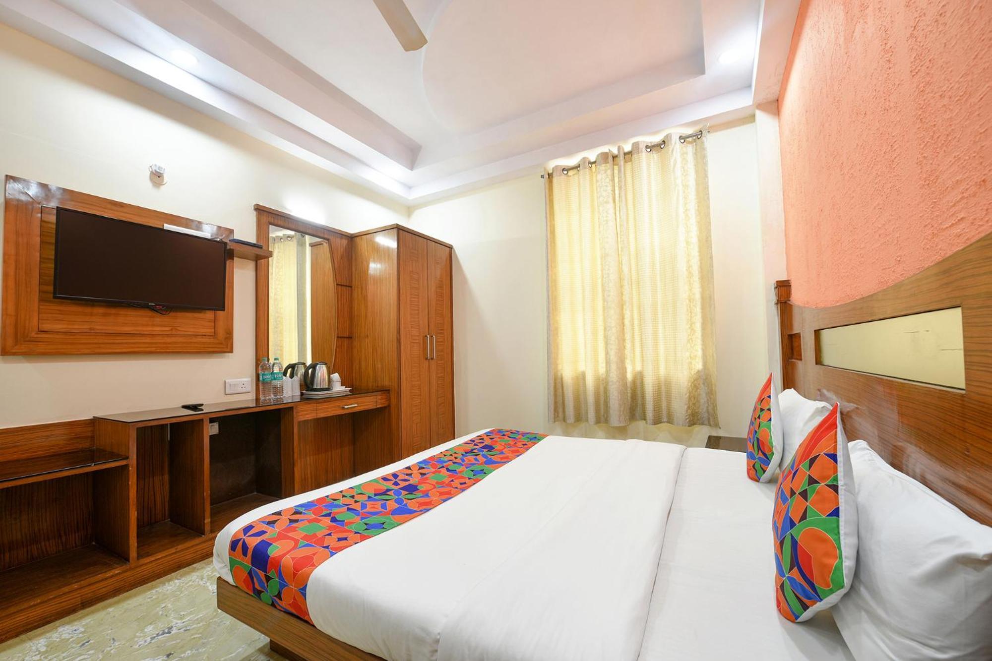 Fabhotel Jaggi Palace Karol Bagh Delhi  Ngoại thất bức ảnh