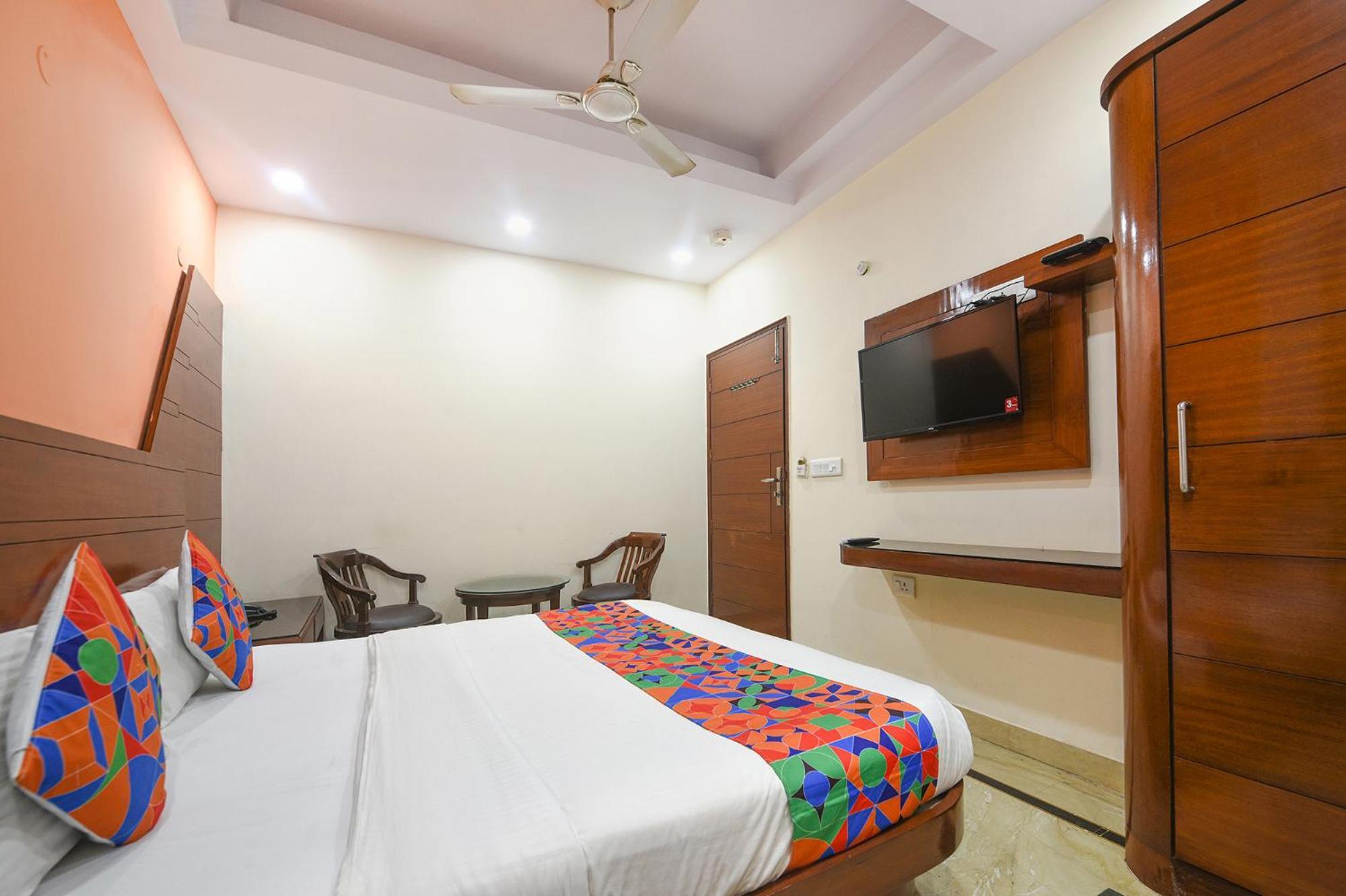 Fabhotel Jaggi Palace Karol Bagh Delhi  Ngoại thất bức ảnh